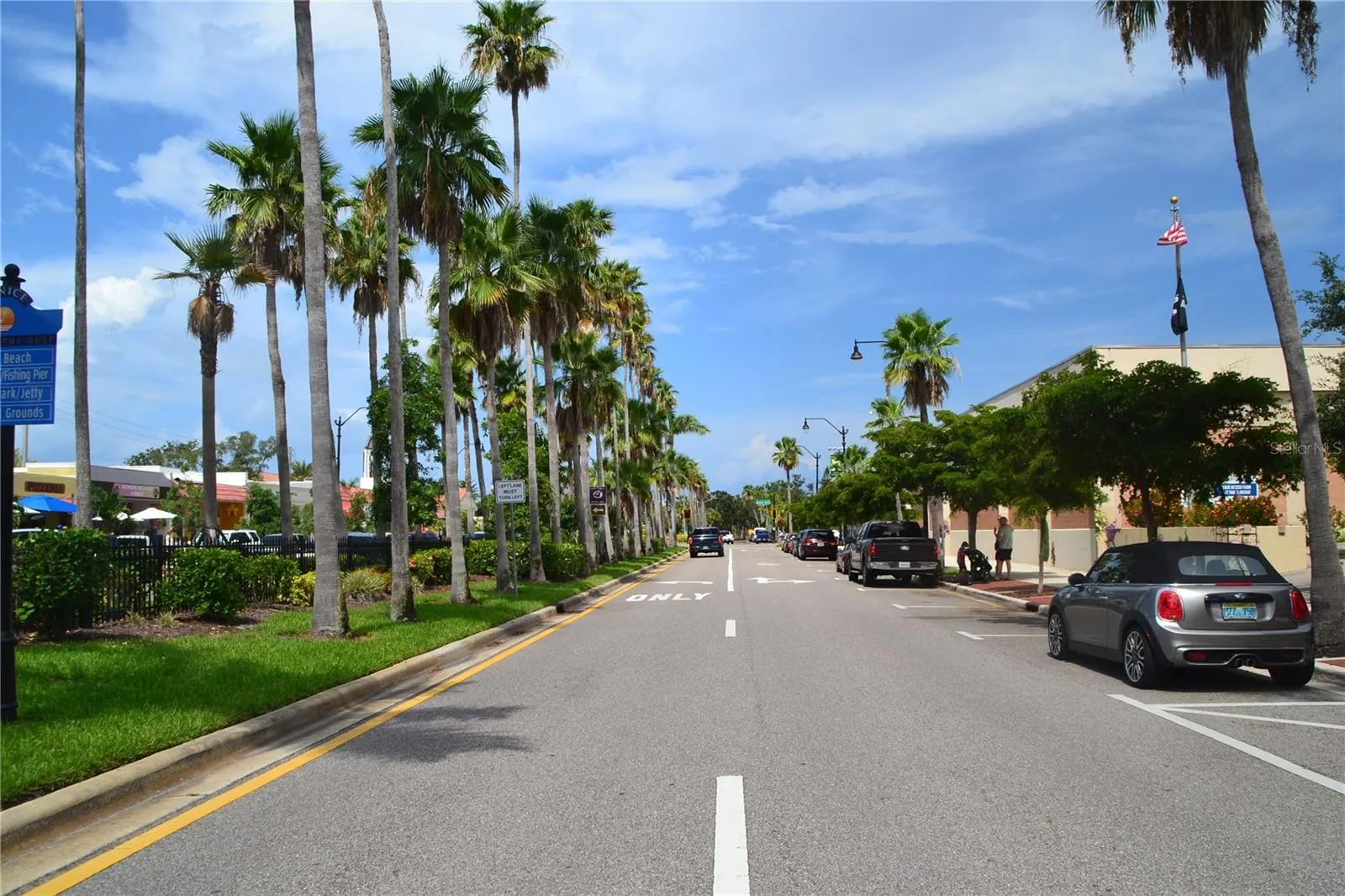 1275 TARPON CENTER DR #107, #107