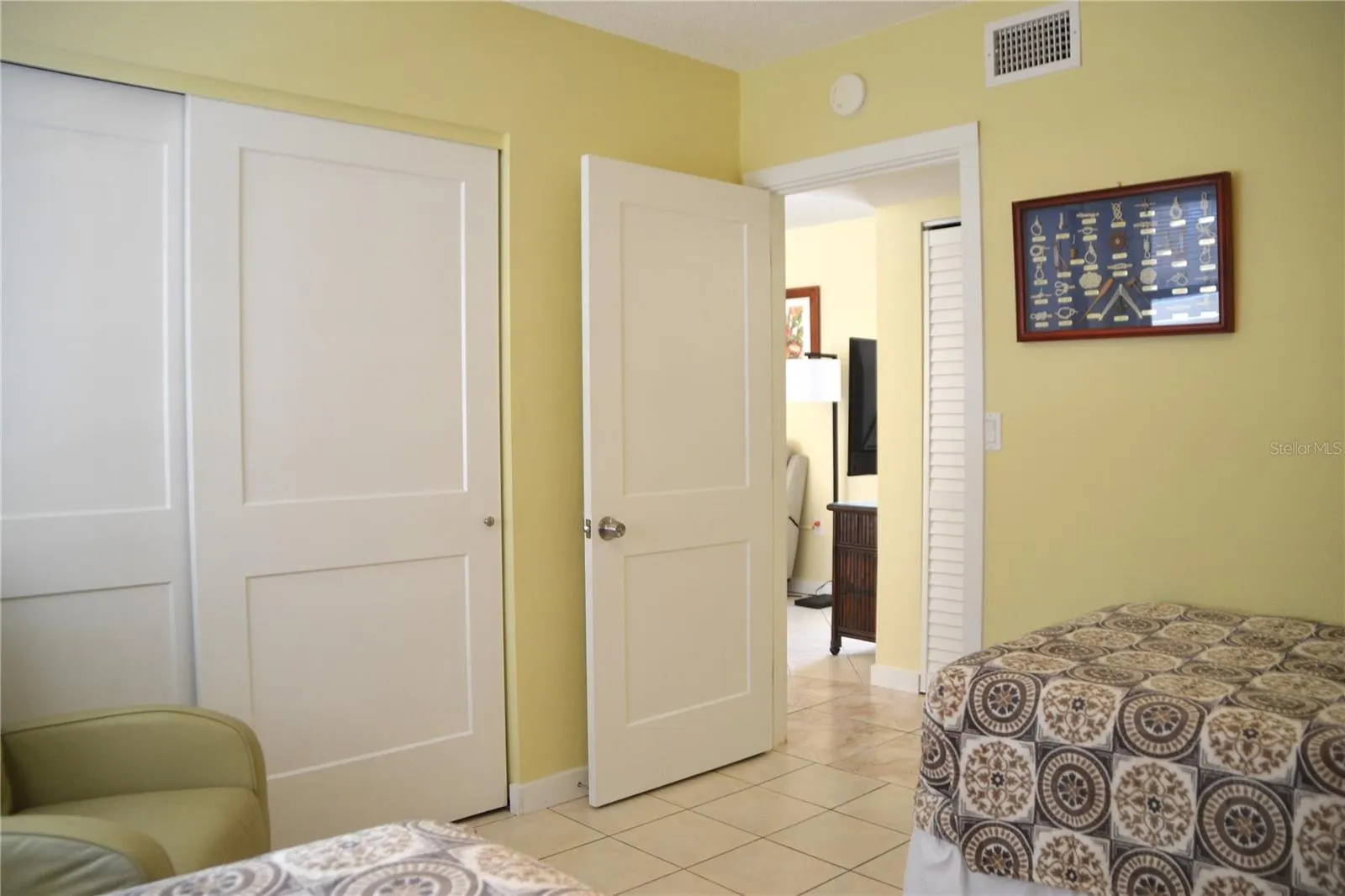 1275 TARPON CENTER DR #107, #107