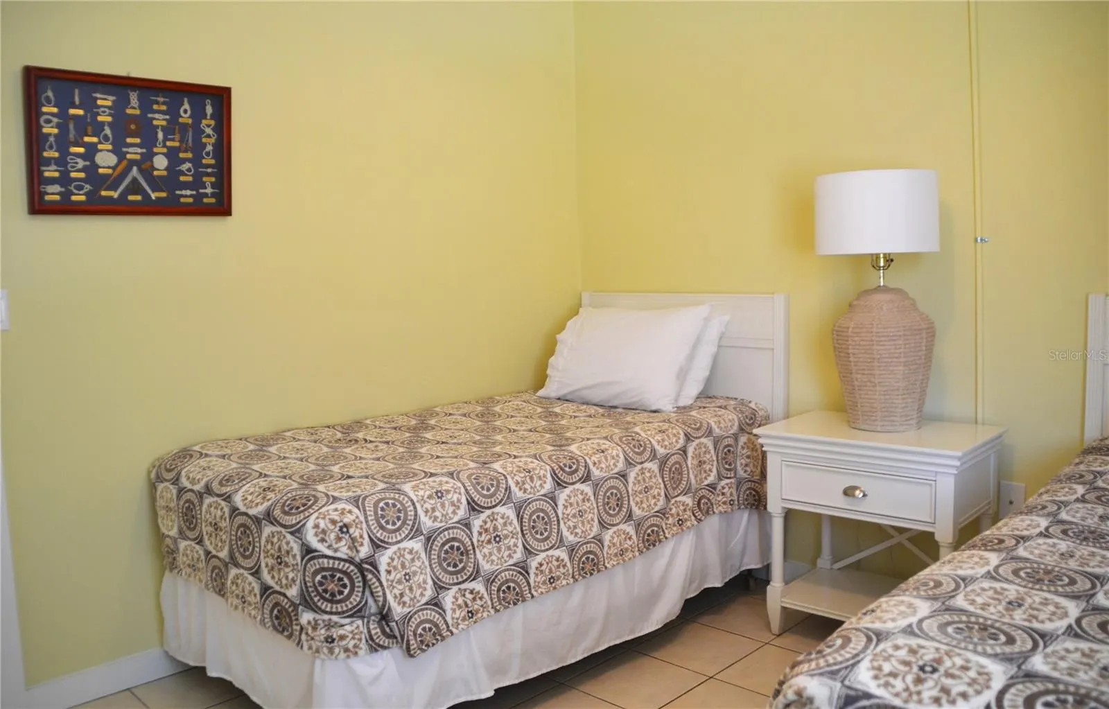 1275 TARPON CENTER DR #107, #107