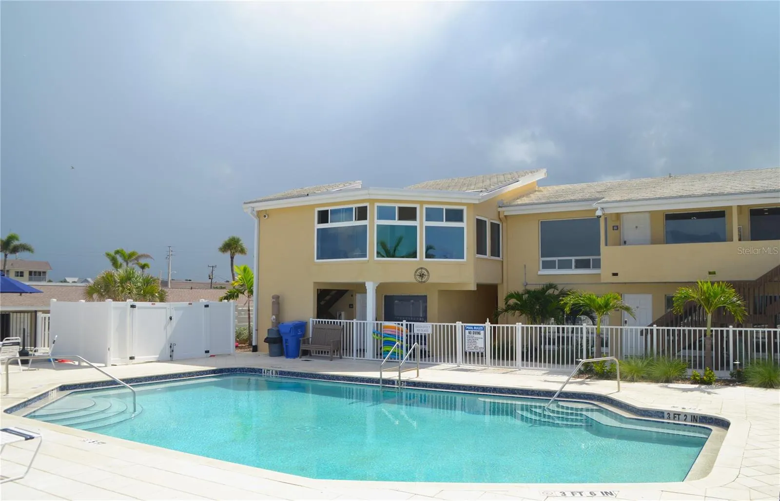 1275 TARPON CENTER DR #107, #107