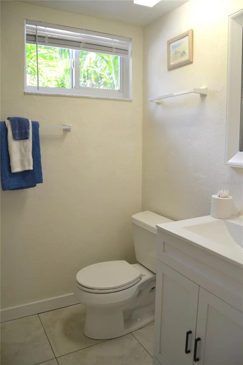 1275 TARPON CENTER DR #107, #107