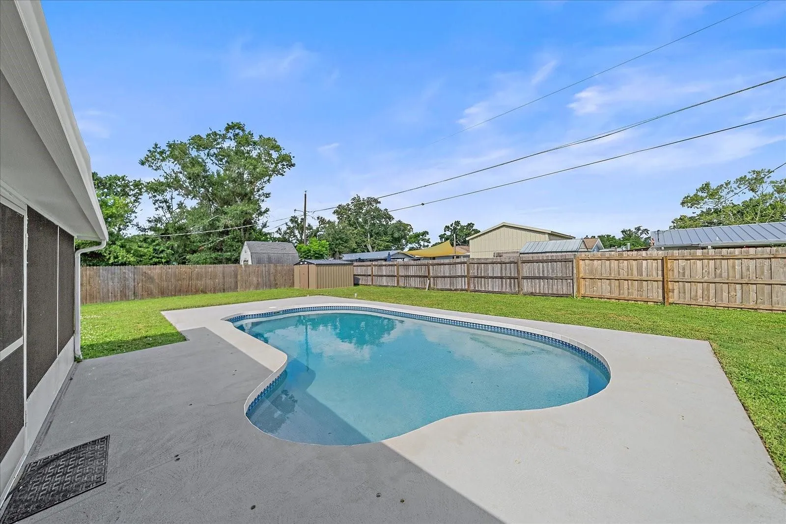 3032 GOLDEN RAIN DR