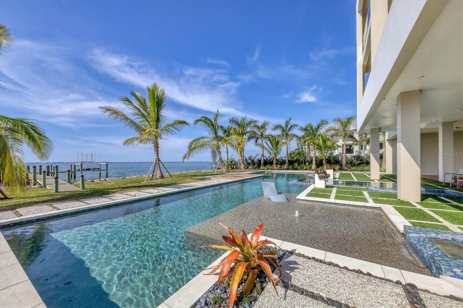 1000 TOCOBAGA LN