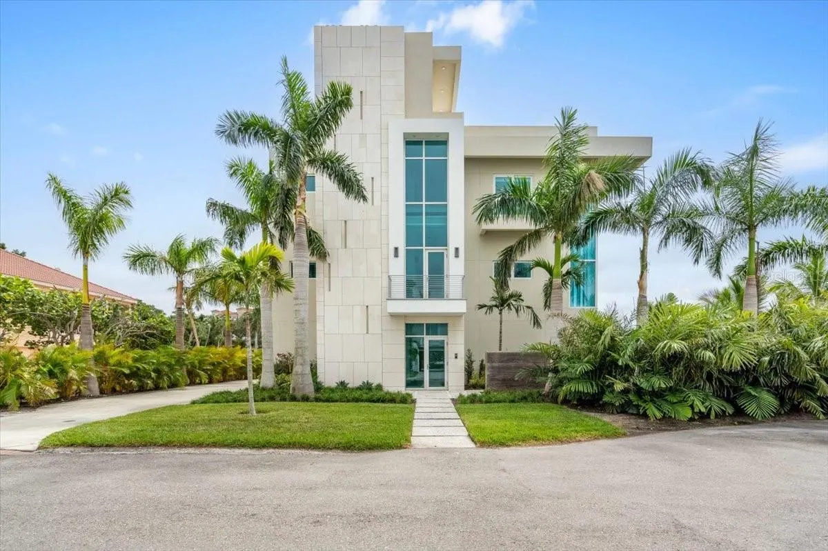 1000 TOCOBAGA LN