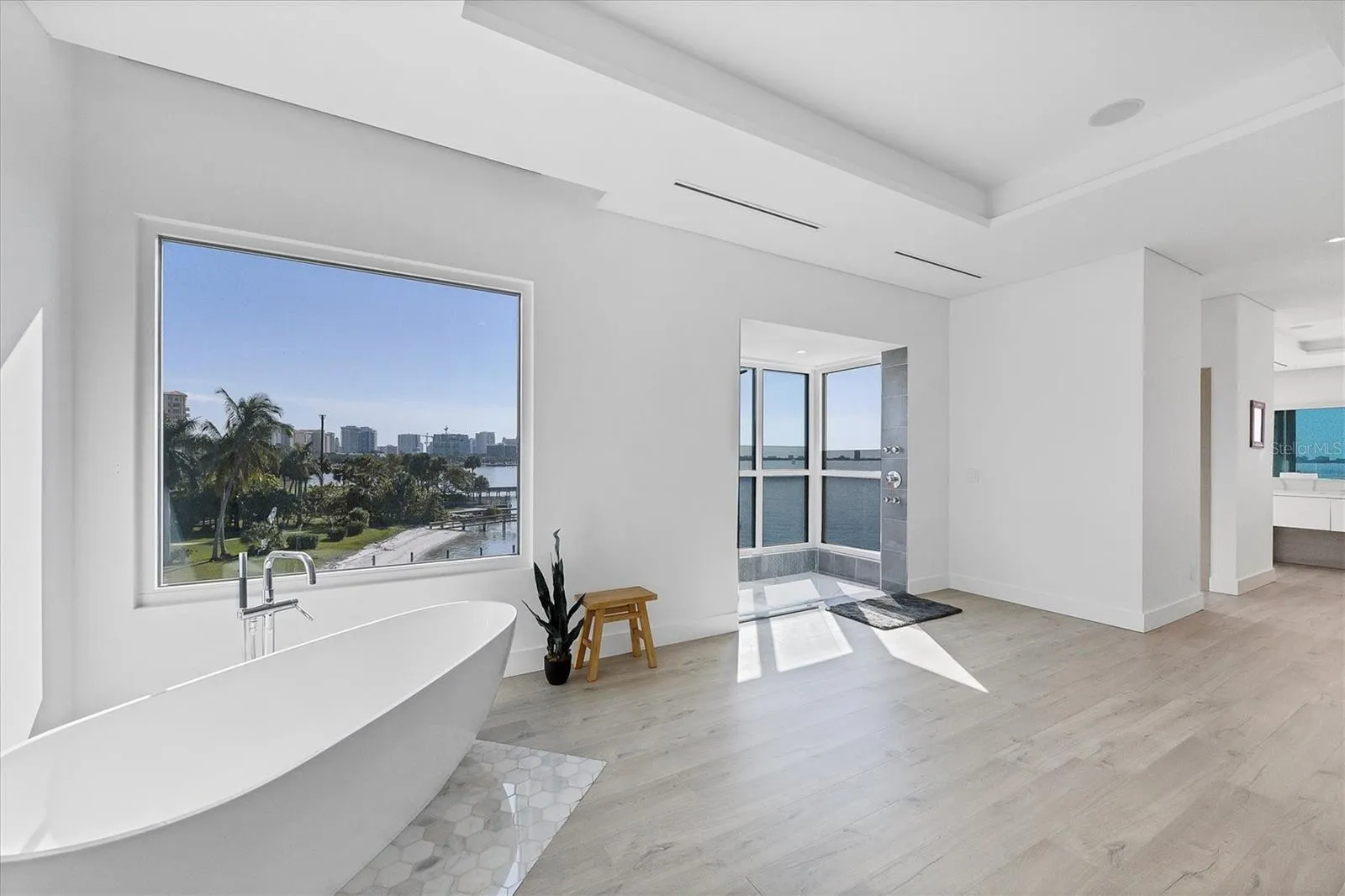 1000 TOCOBAGA LN