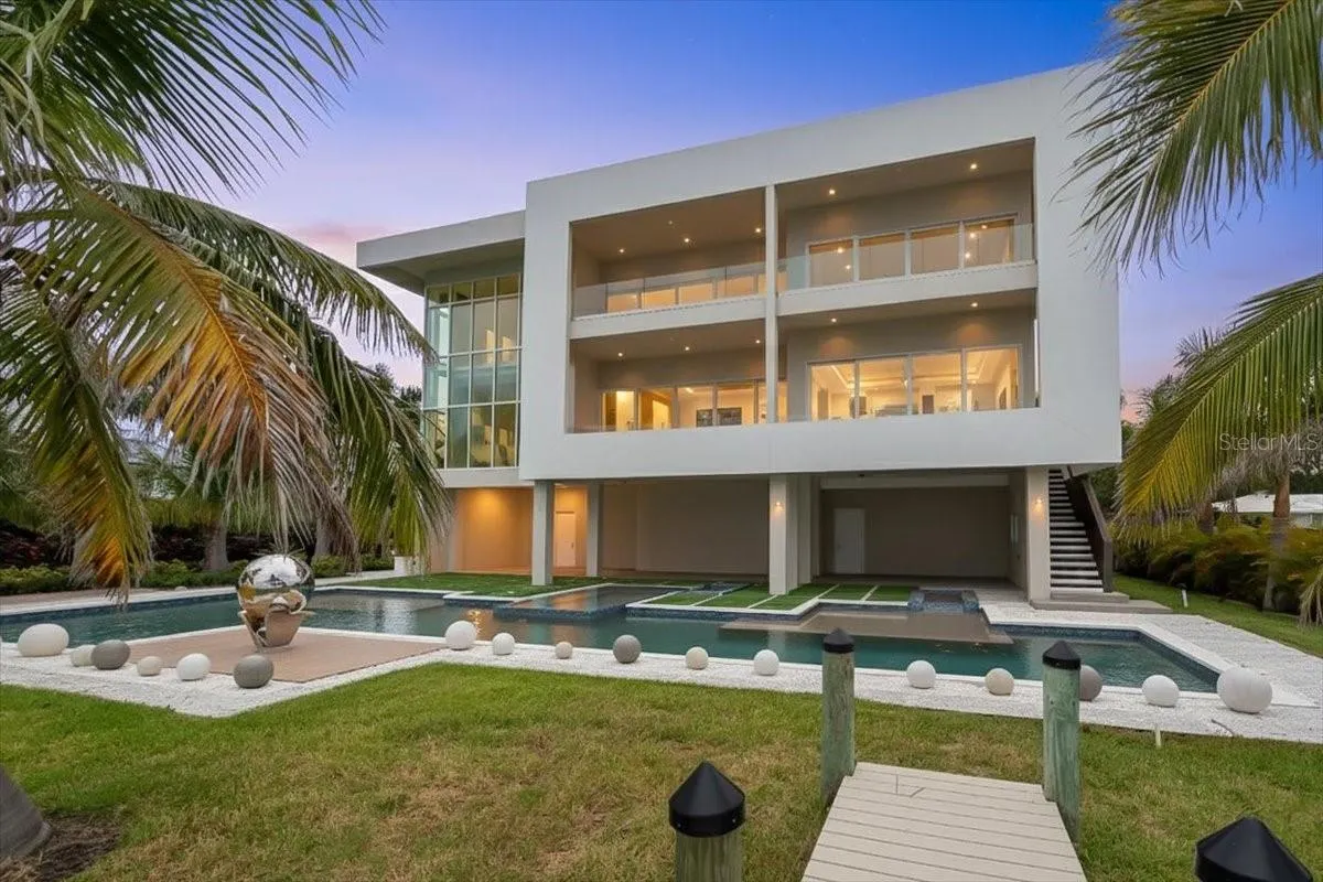 1000 TOCOBAGA LN