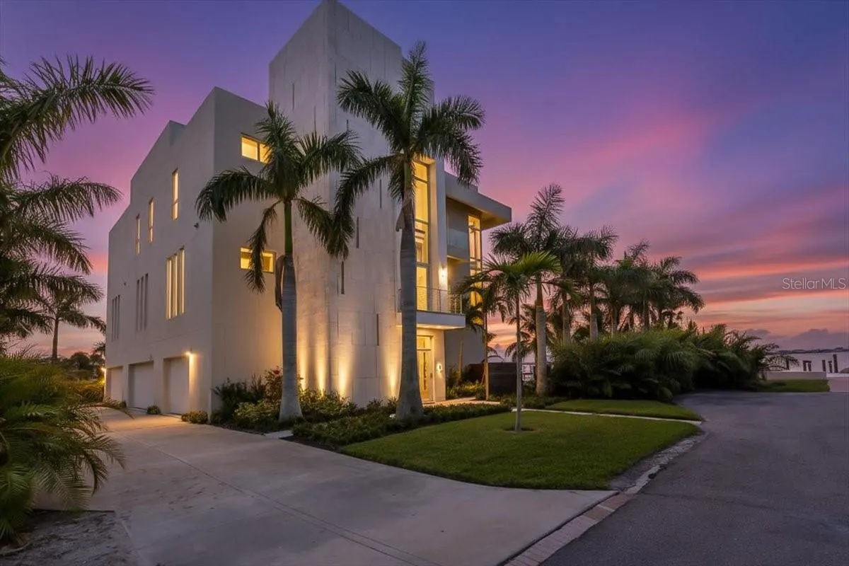 1000 TOCOBAGA LN