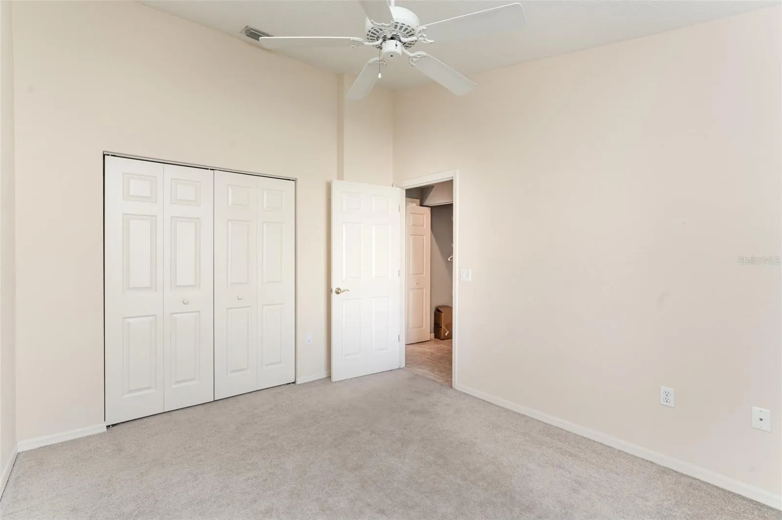 7395 ELEANOR CIR
