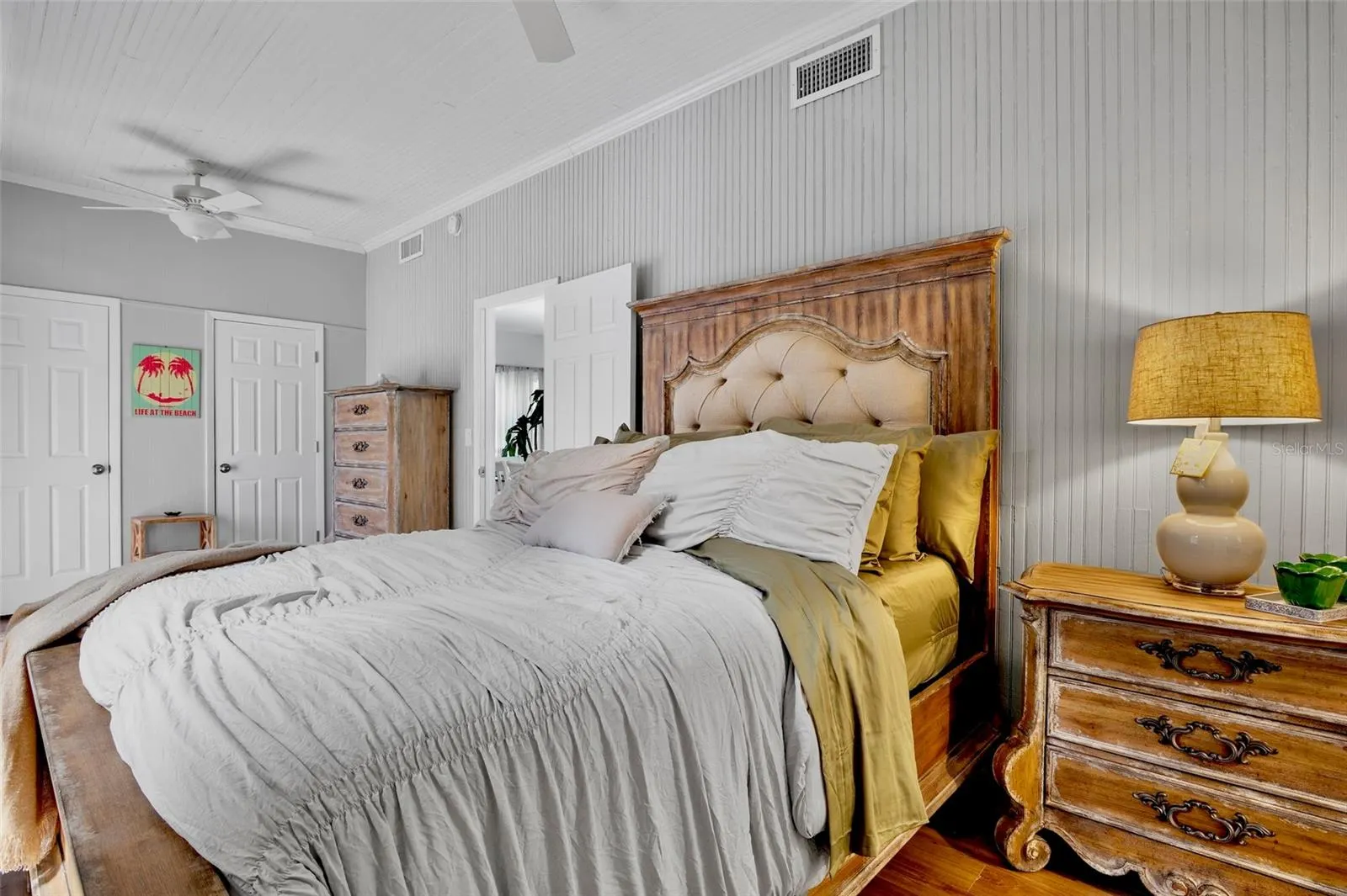 428 SIESTA DR