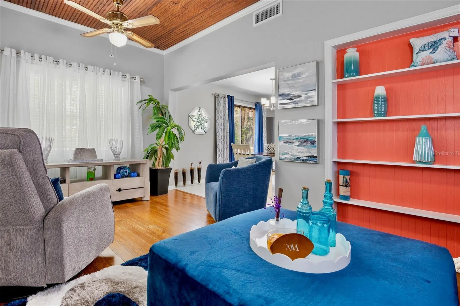 428 SIESTA DR