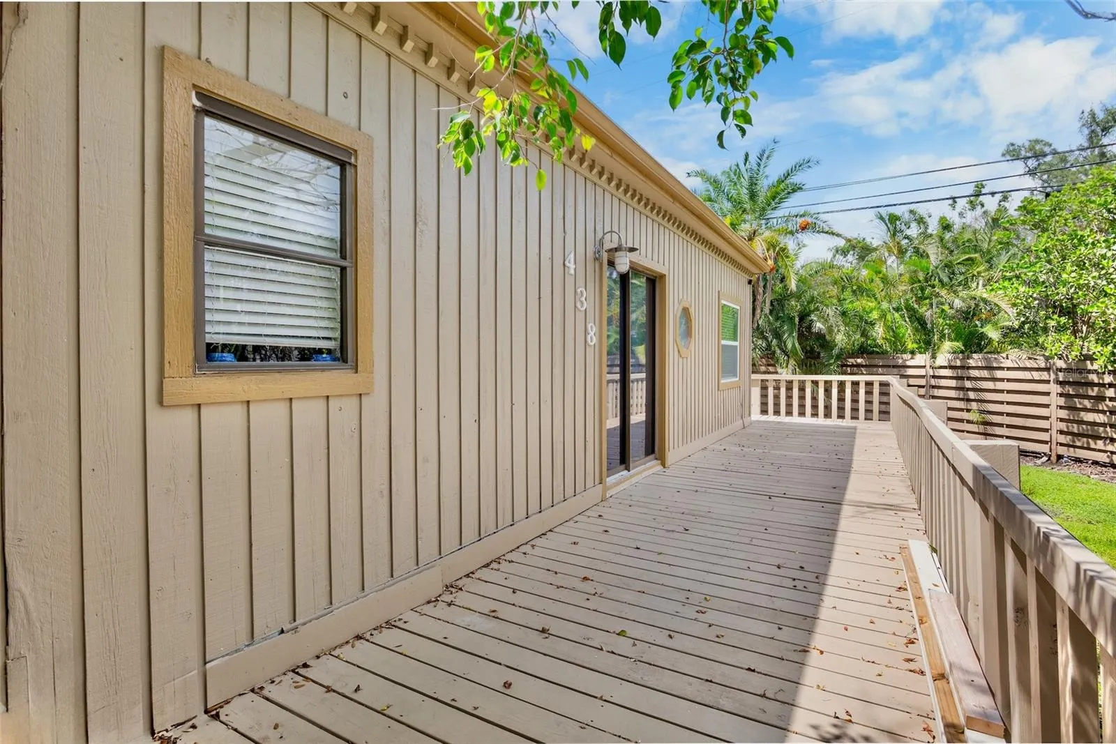 428 SIESTA DR
