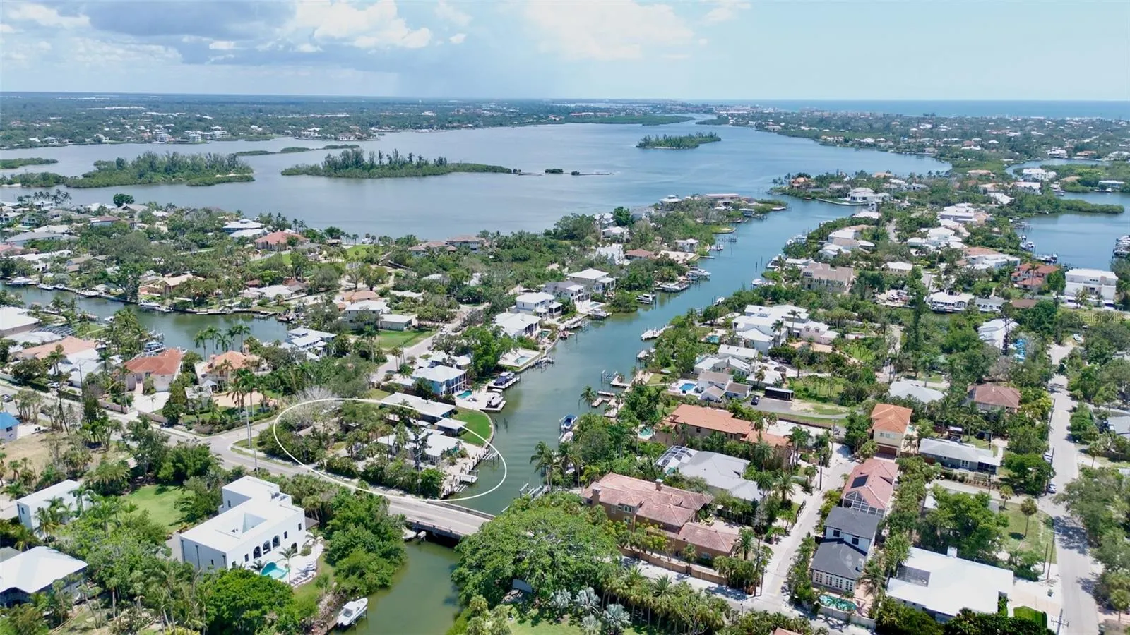428 SIESTA DR
