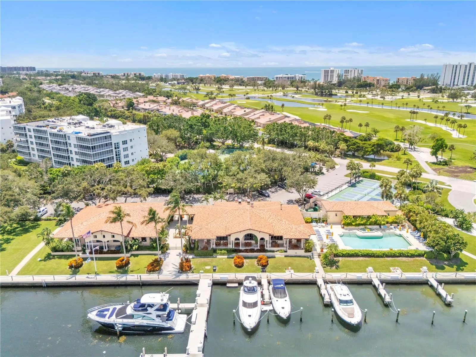 2600 HARBOURSIDE DR #R9, #R9