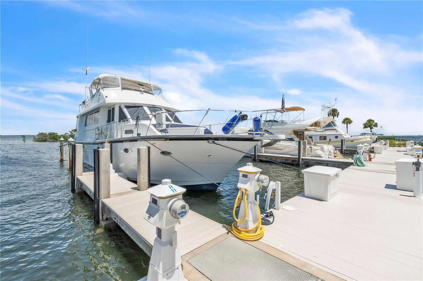 2600 HARBOURSIDE DR #R9, #R9
