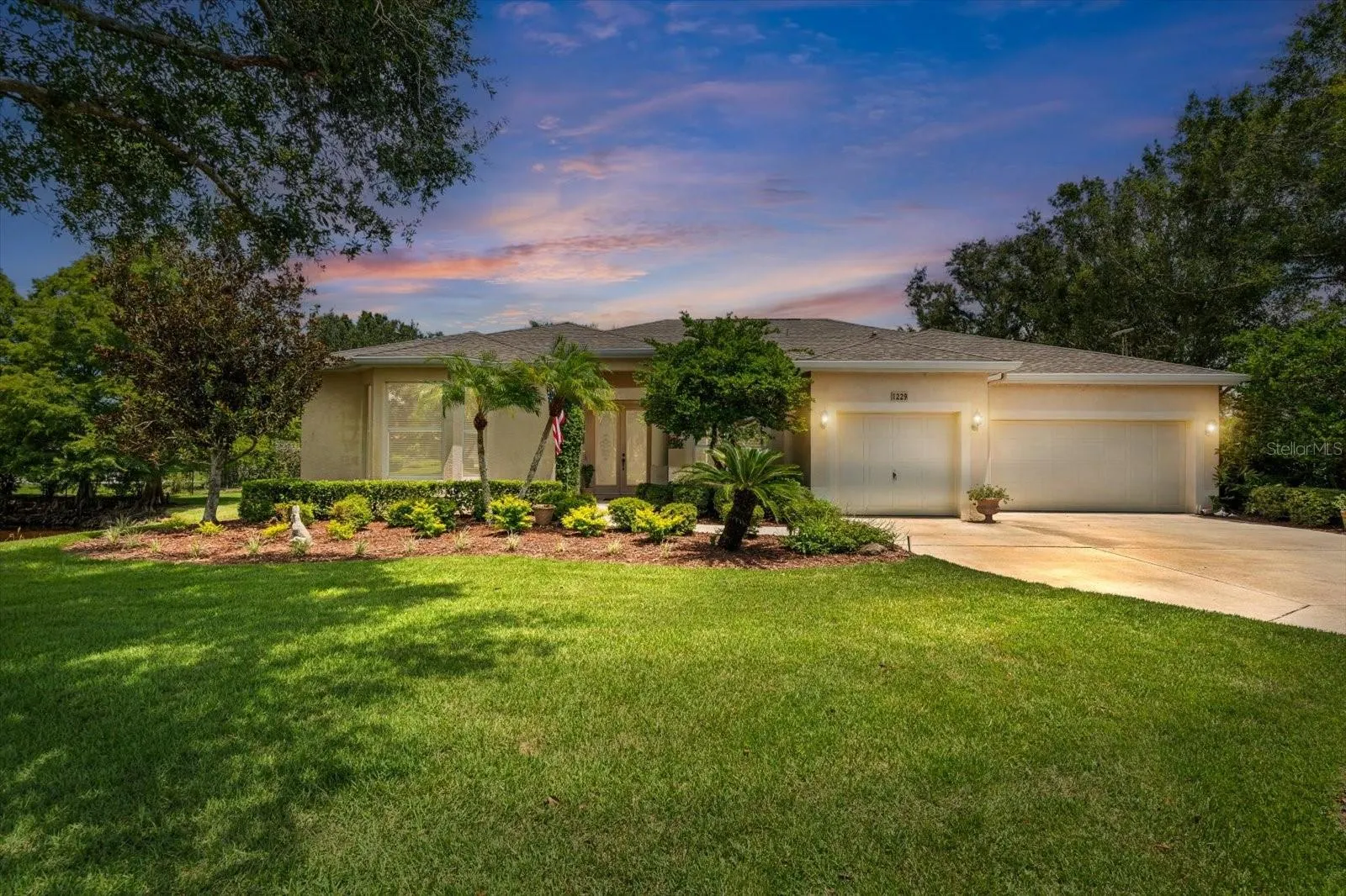 1229 PALM VIEW RD