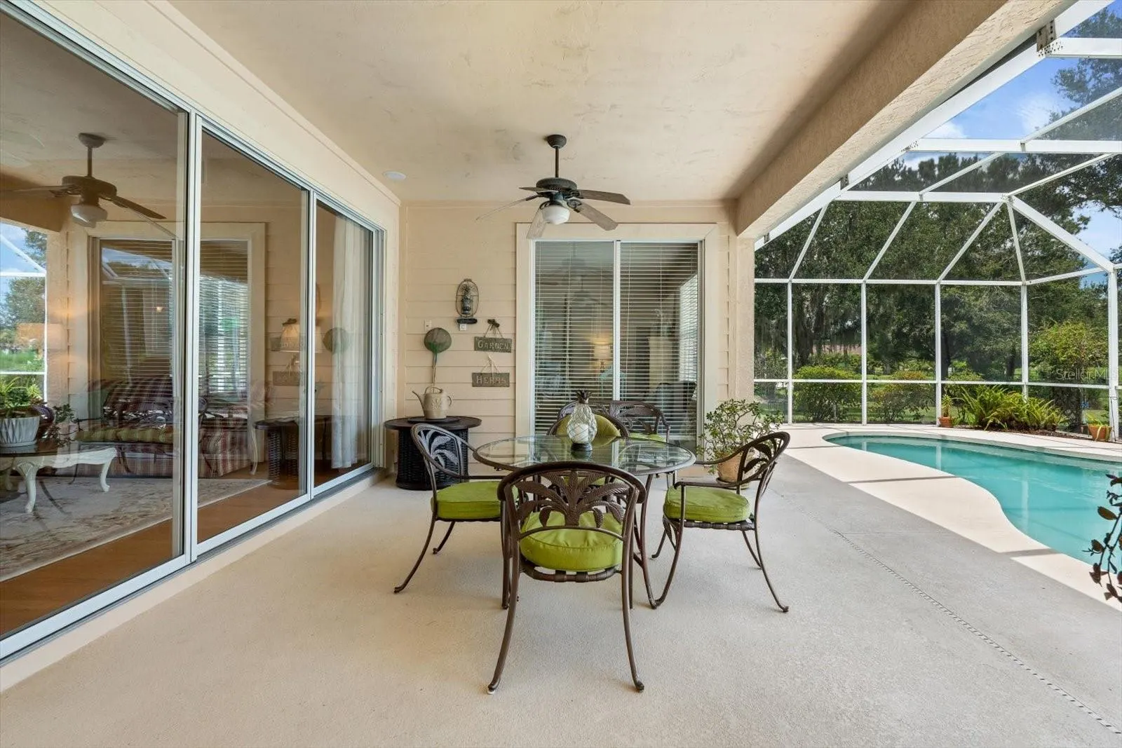 1229 PALM VIEW RD