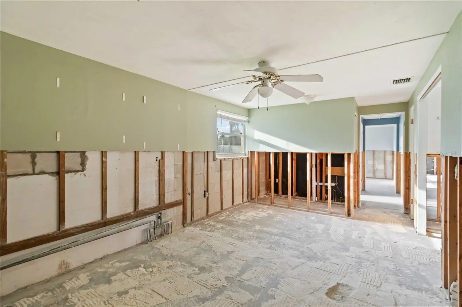 1255 S MARYKNOLL RD