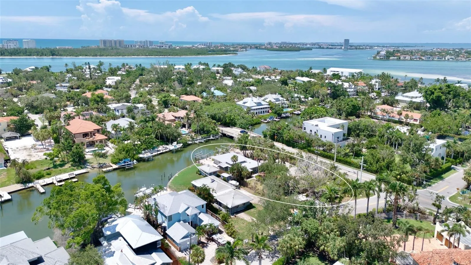 428 SIESTA DR
