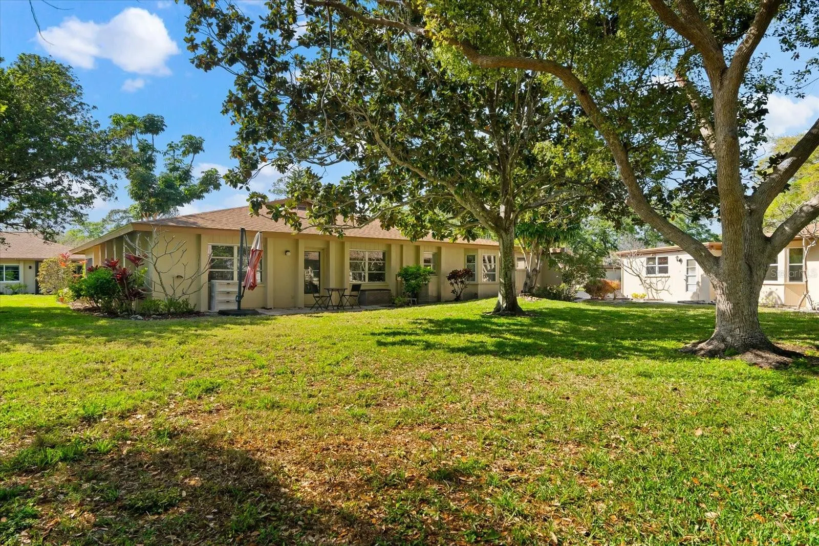 2304 LARK LN #23, #23
