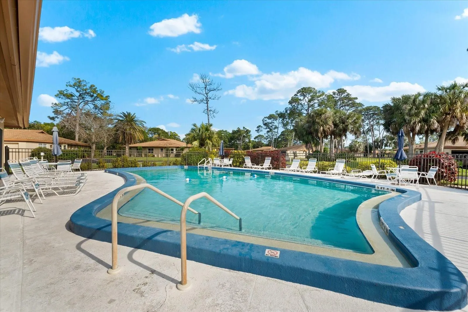2304 LARK LN #23, #23