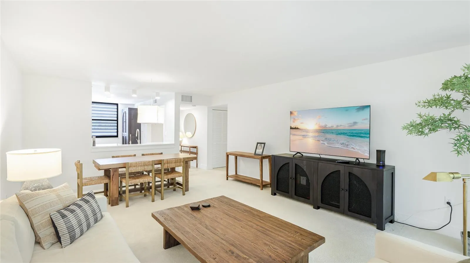 303 SPRINGDALE DR #303, #303