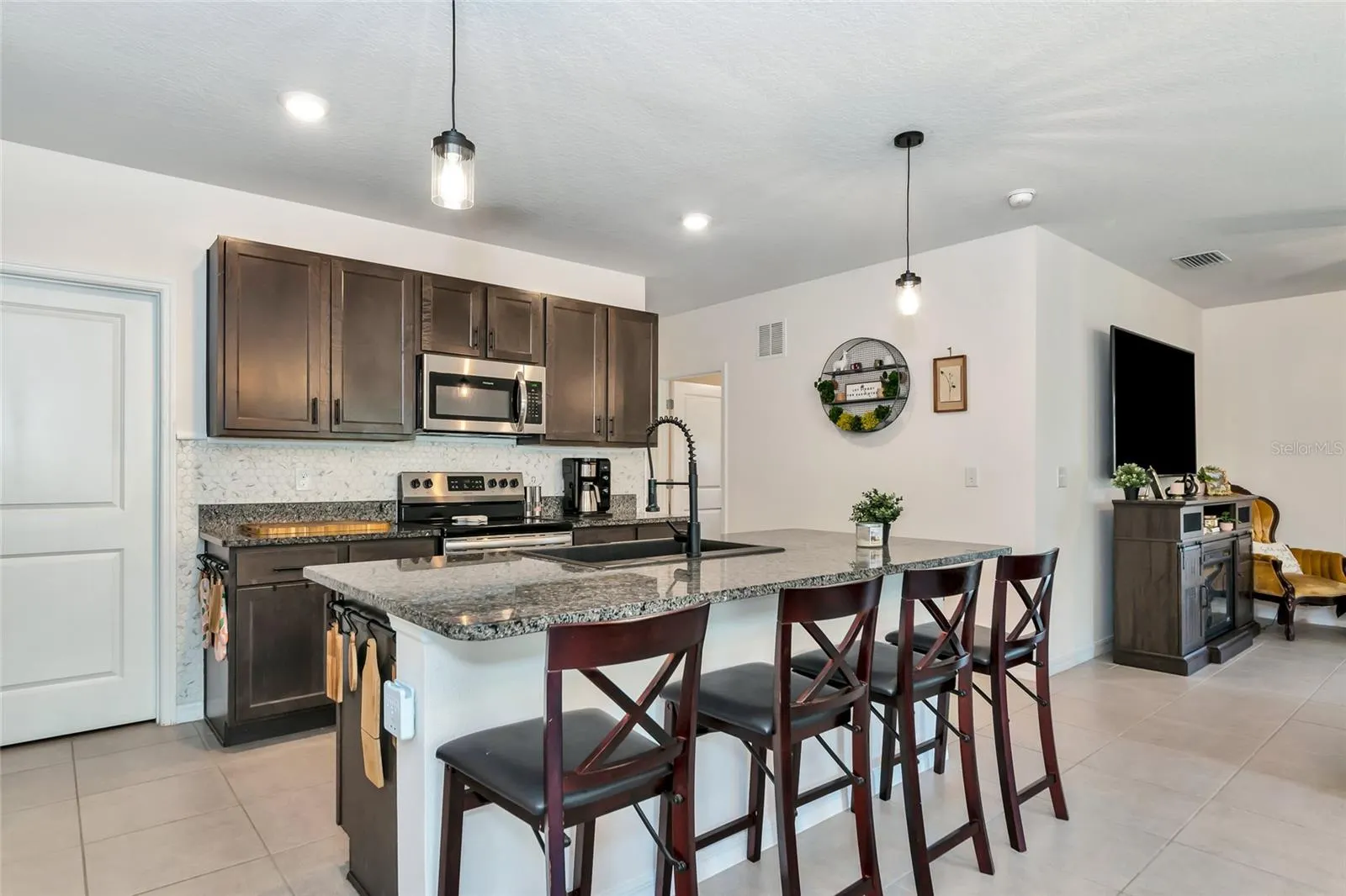 5808 CALLA LILLY DR
