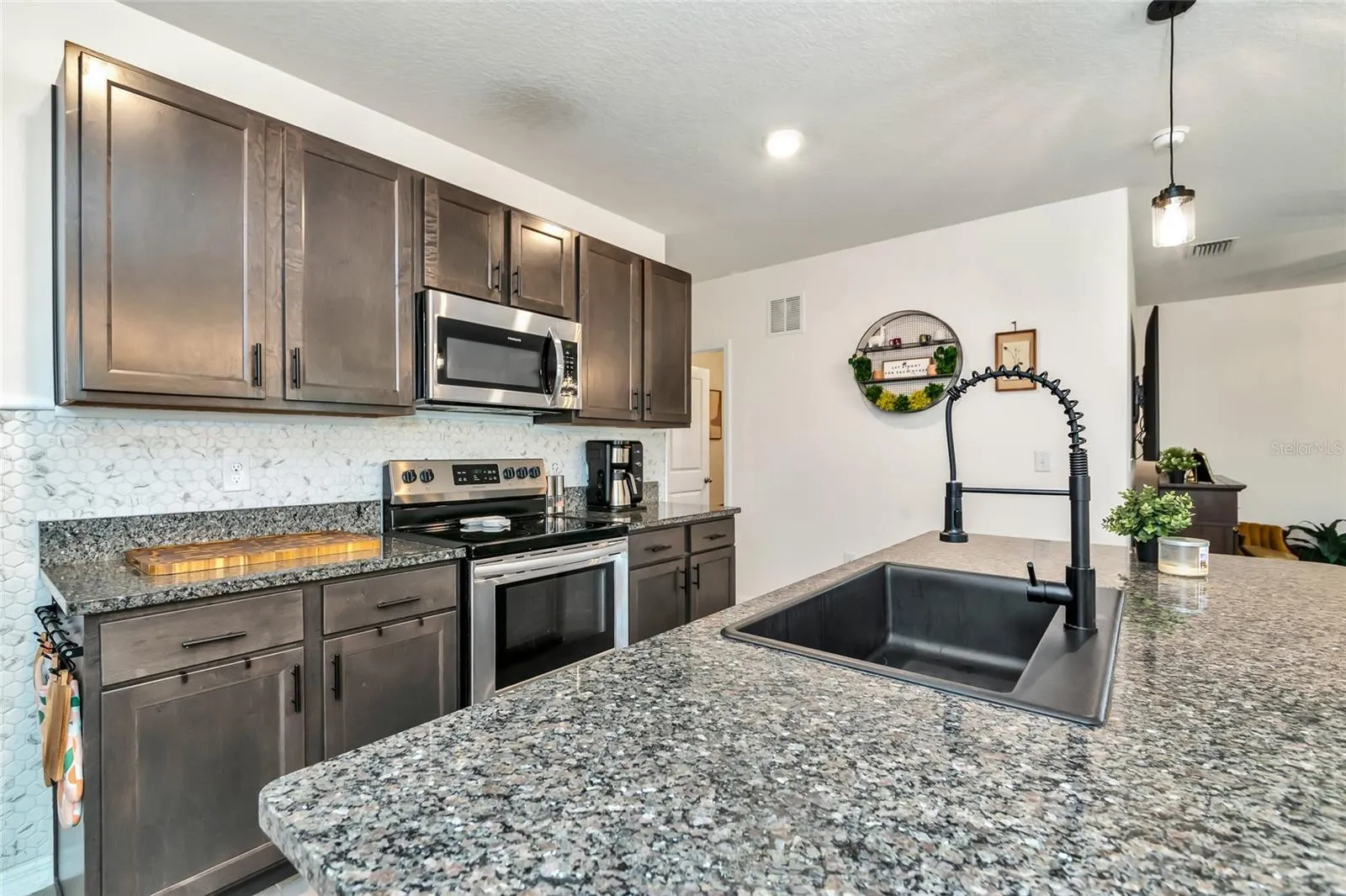 5808 CALLA LILLY DR