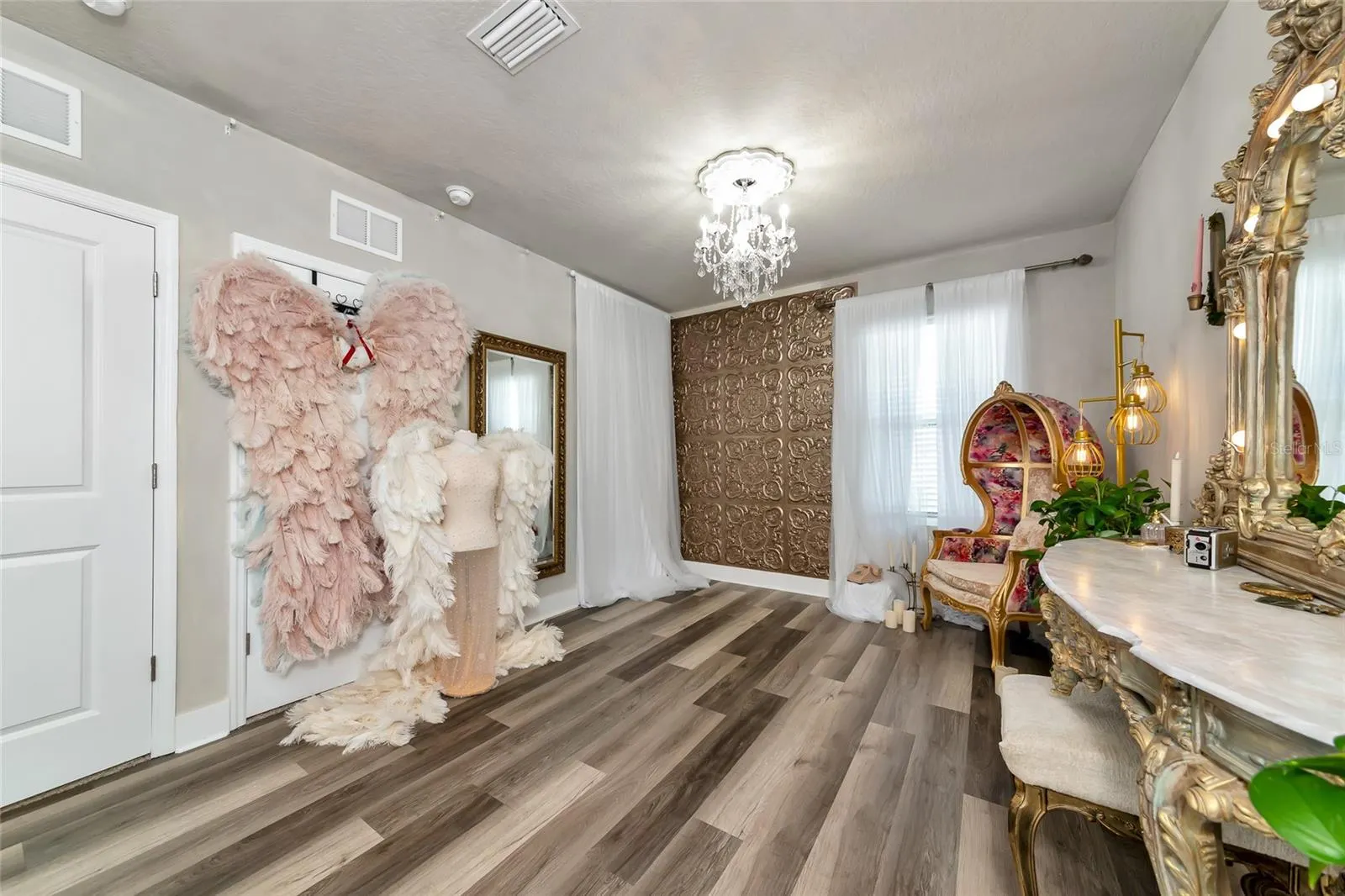 5808 CALLA LILLY DR