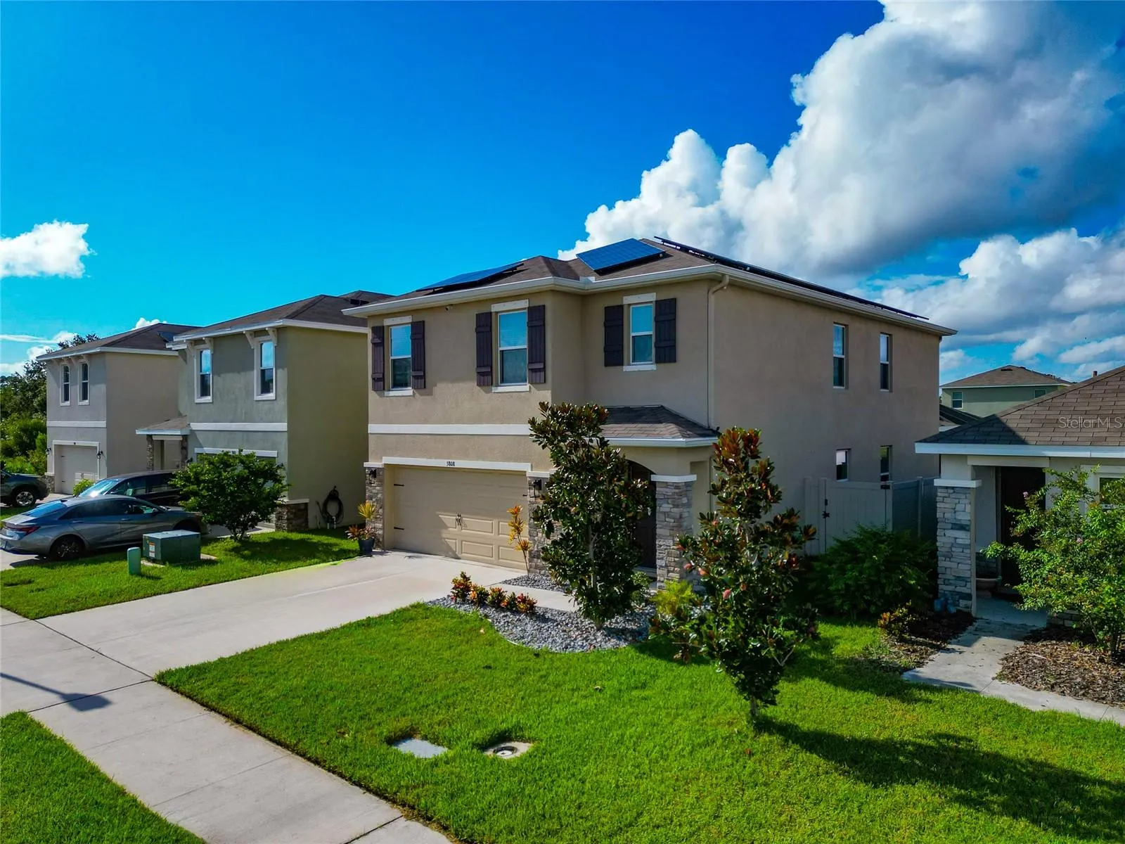 5808 CALLA LILLY DR