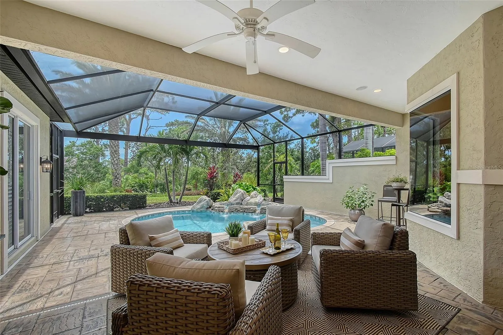 105 TURQUOISE LN