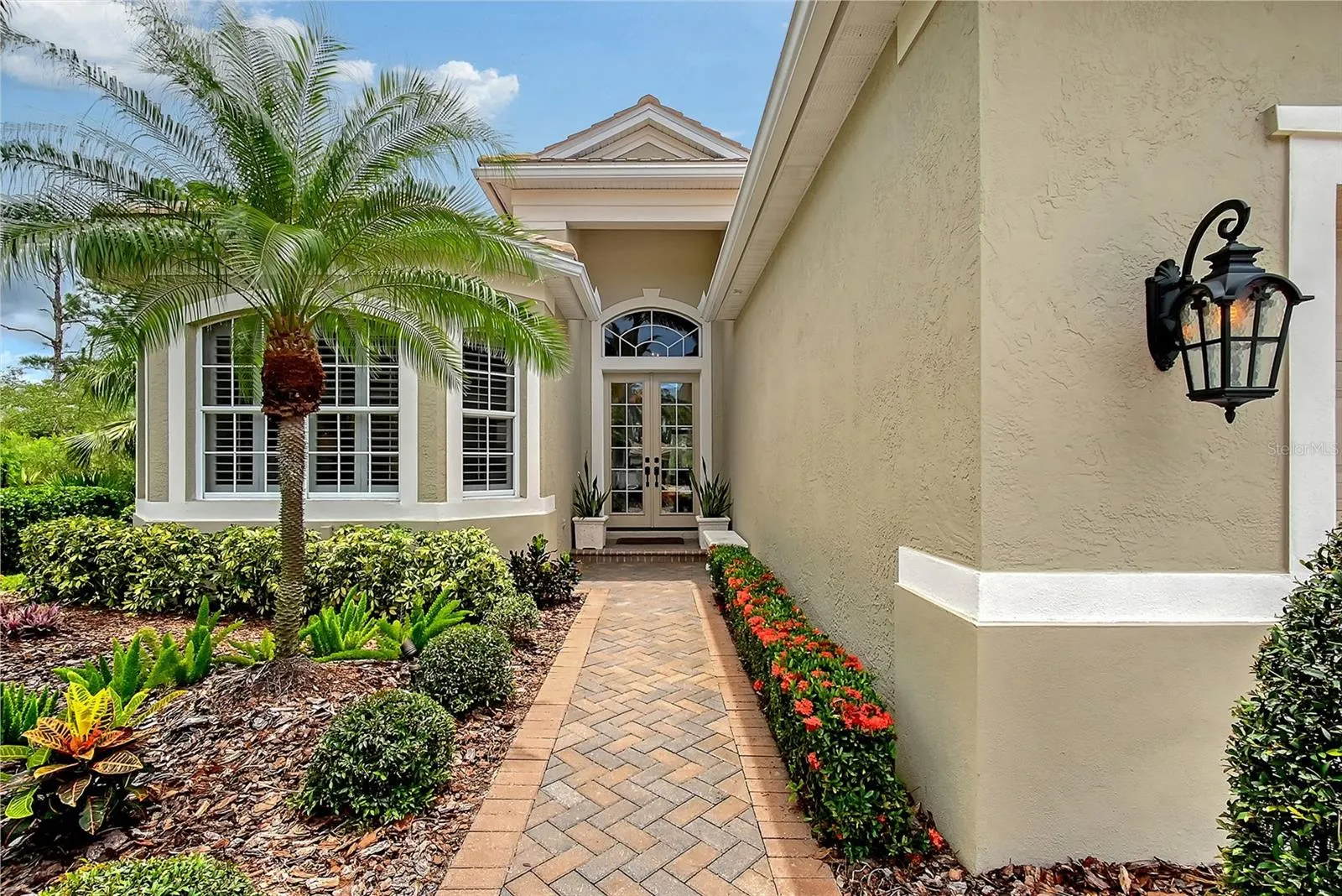 105 TURQUOISE LN