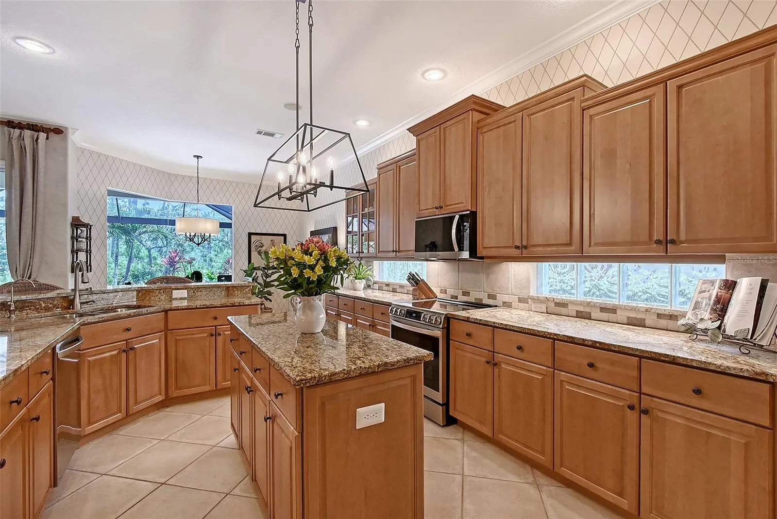 105 TURQUOISE LN