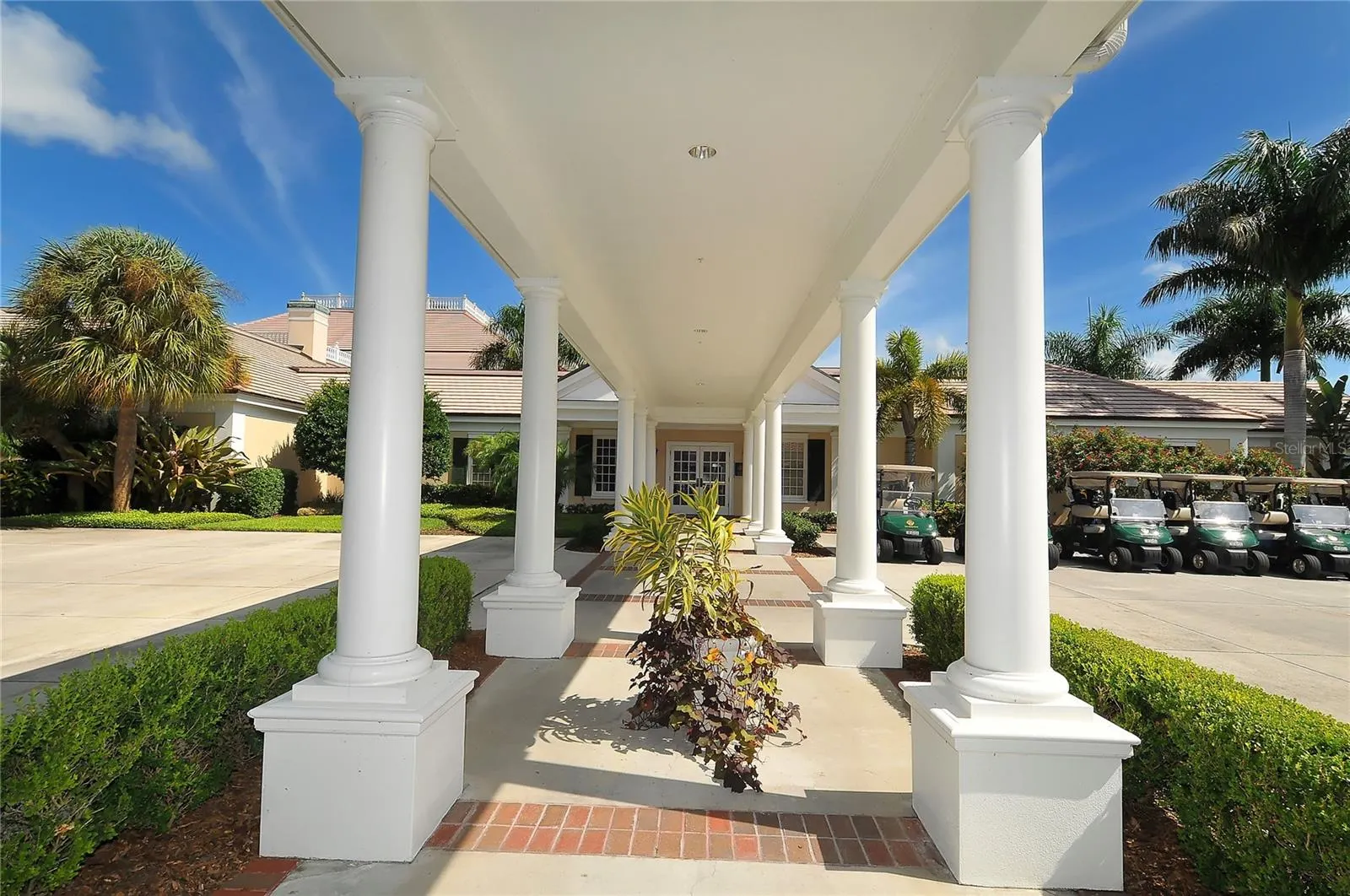 105 TURQUOISE LN