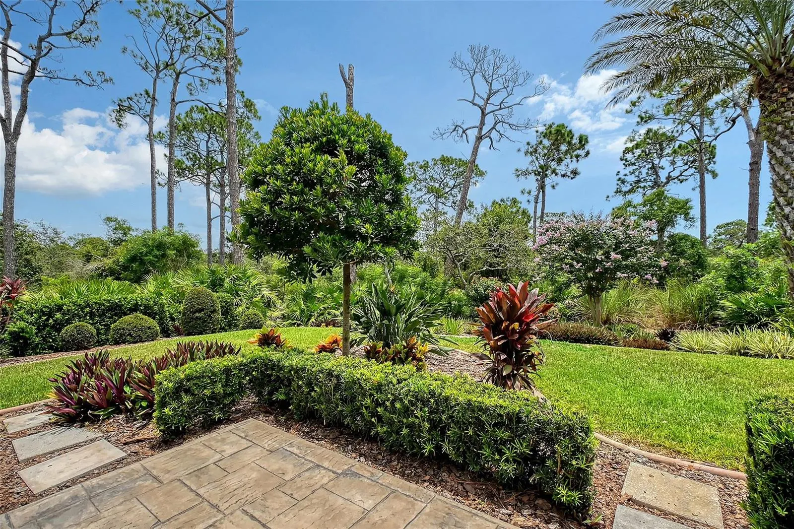 105 TURQUOISE LN