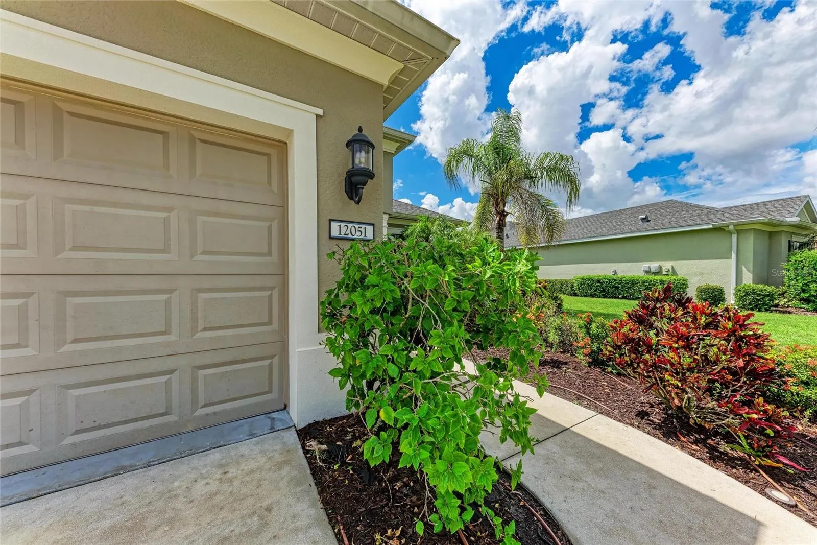 12051 FOREST PARK CIR