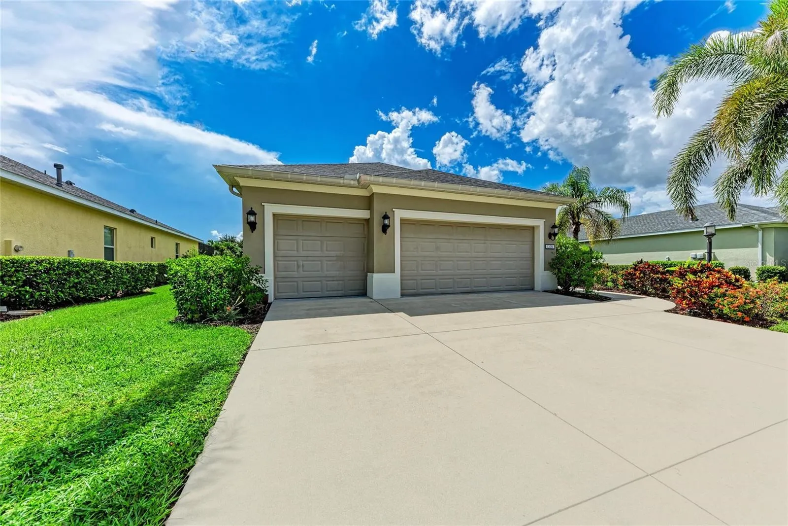 12051 FOREST PARK CIR