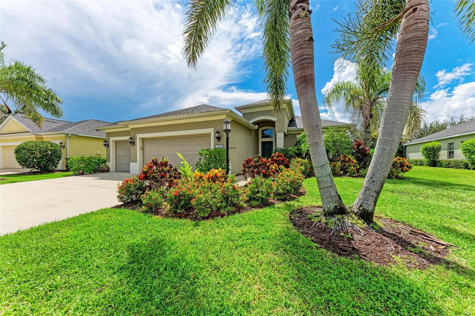 12051 FOREST PARK CIR
