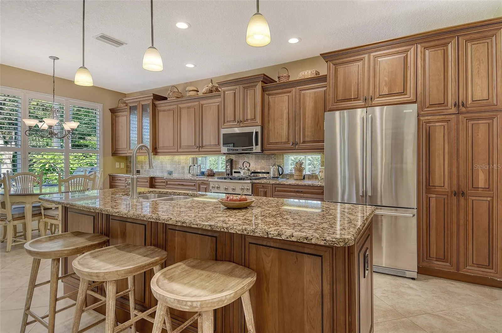9032 WILLOW BROOK DR