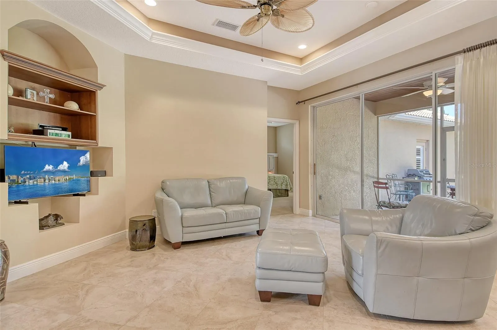 9032 WILLOW BROOK DR