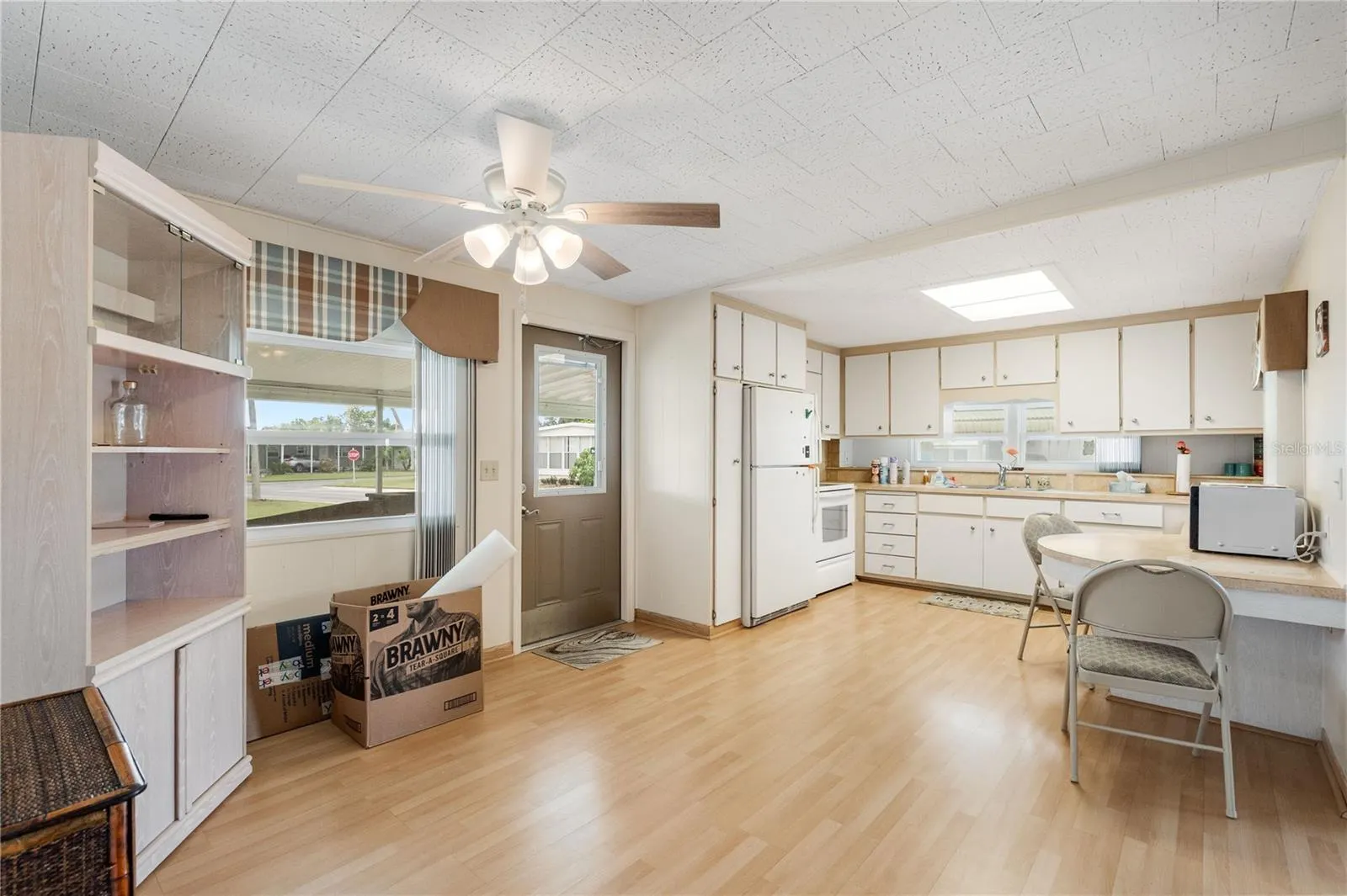 5319 CHATEAU LN