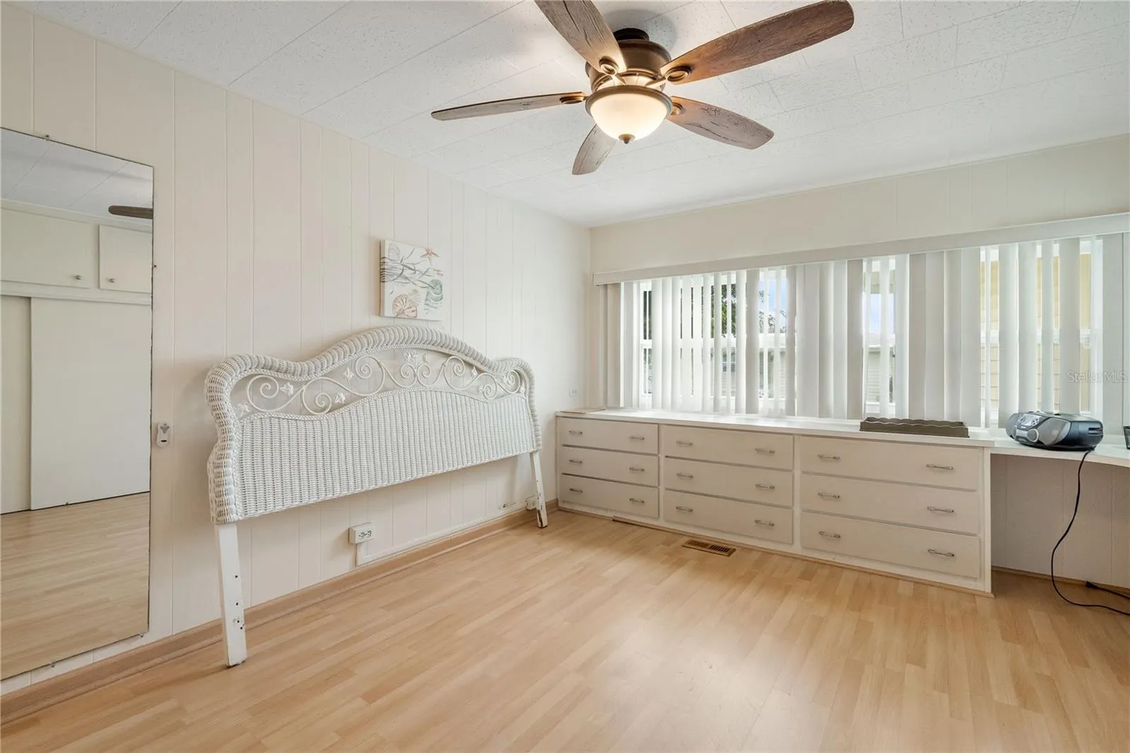5319 CHATEAU LN