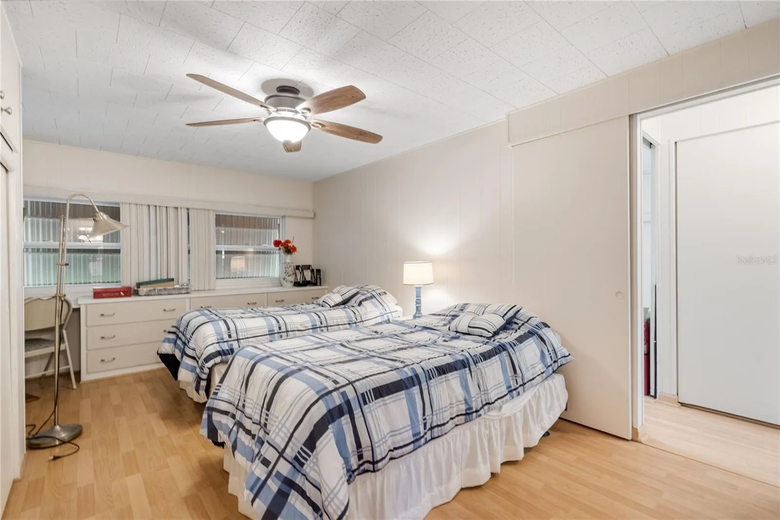 5319 CHATEAU LN
