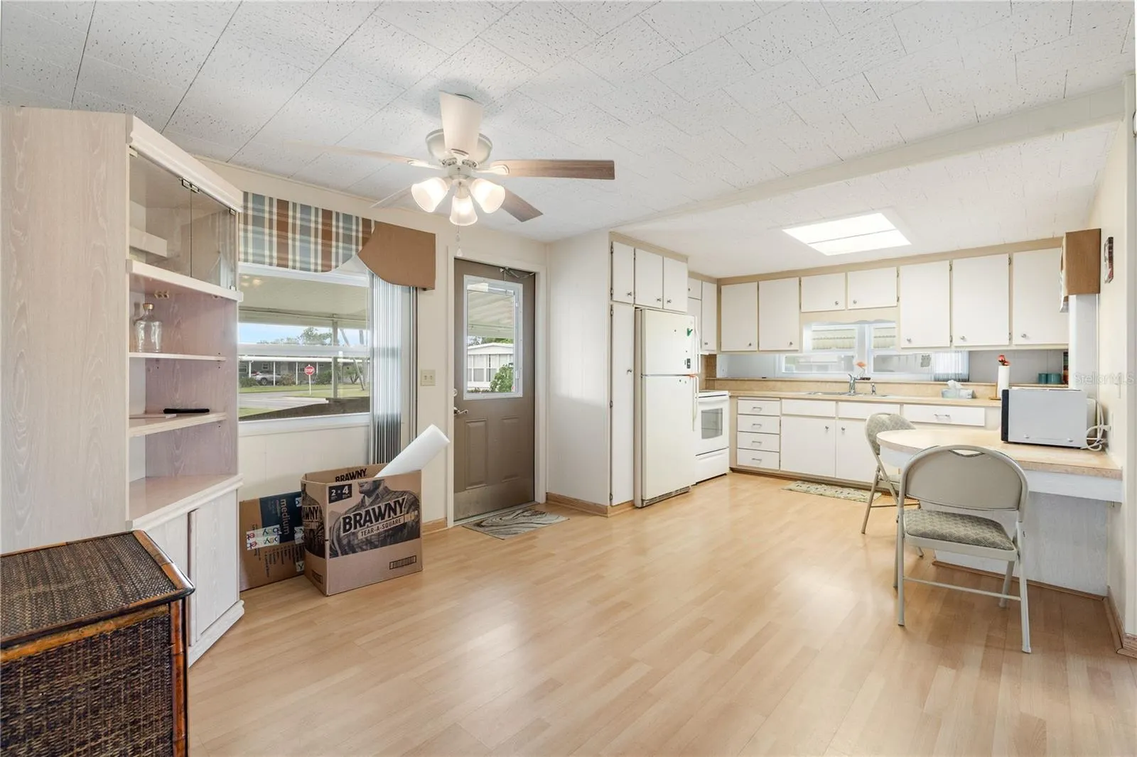 5319 CHATEAU LN