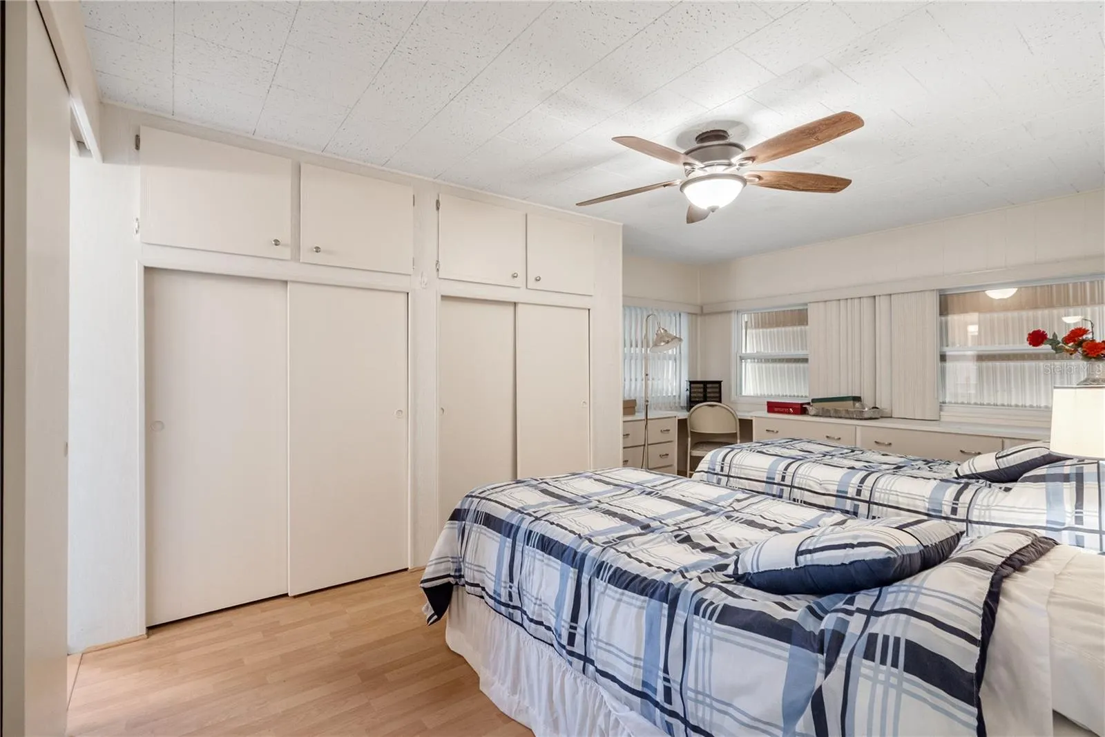 5319 CHATEAU LN