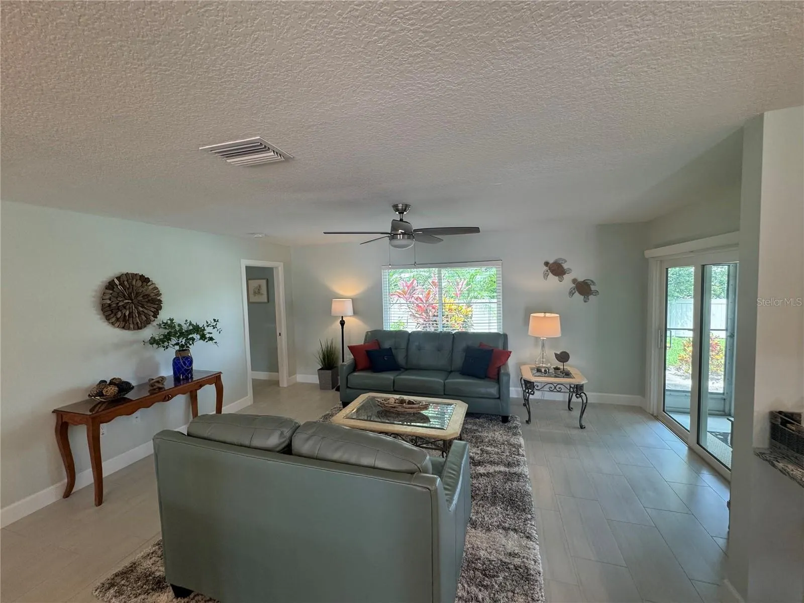 1500 STEWART DR #301, #301