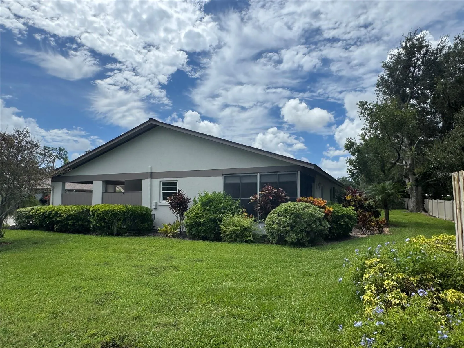 1500 STEWART DR #301, #301