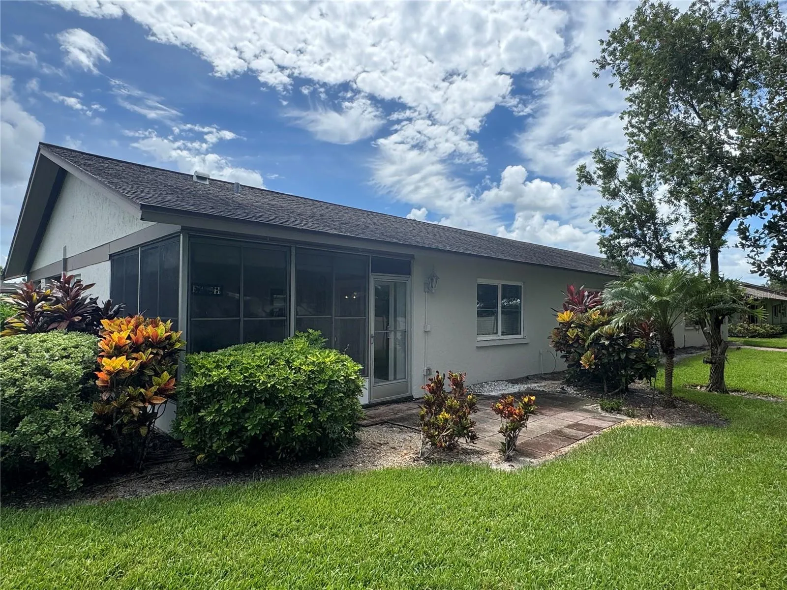1500 STEWART DR #301, #301