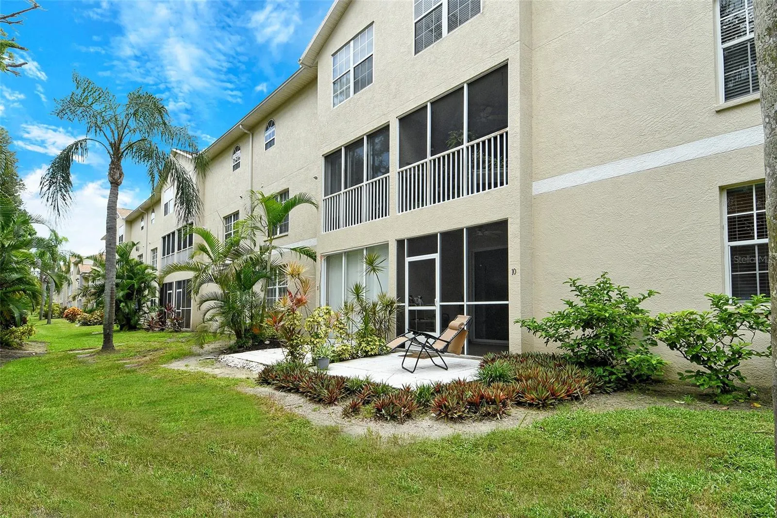 4235 CASTLEBRIDGE LN #1210, #1210