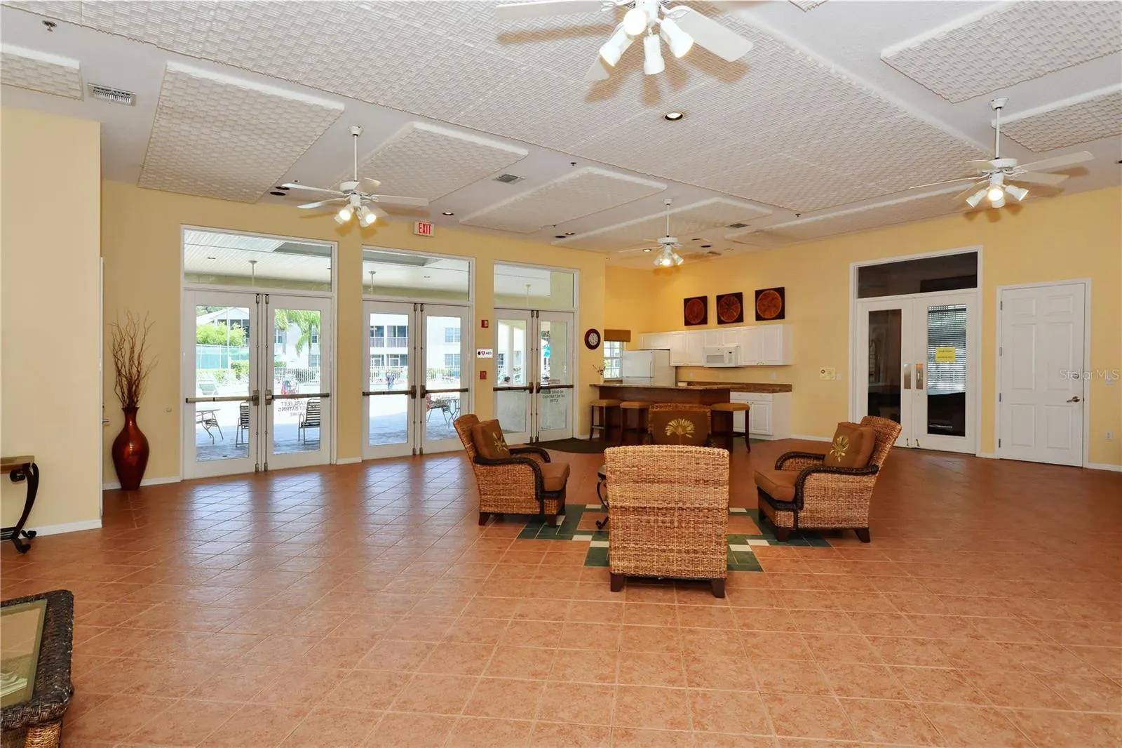 4235 CASTLEBRIDGE LN #1210, #1210