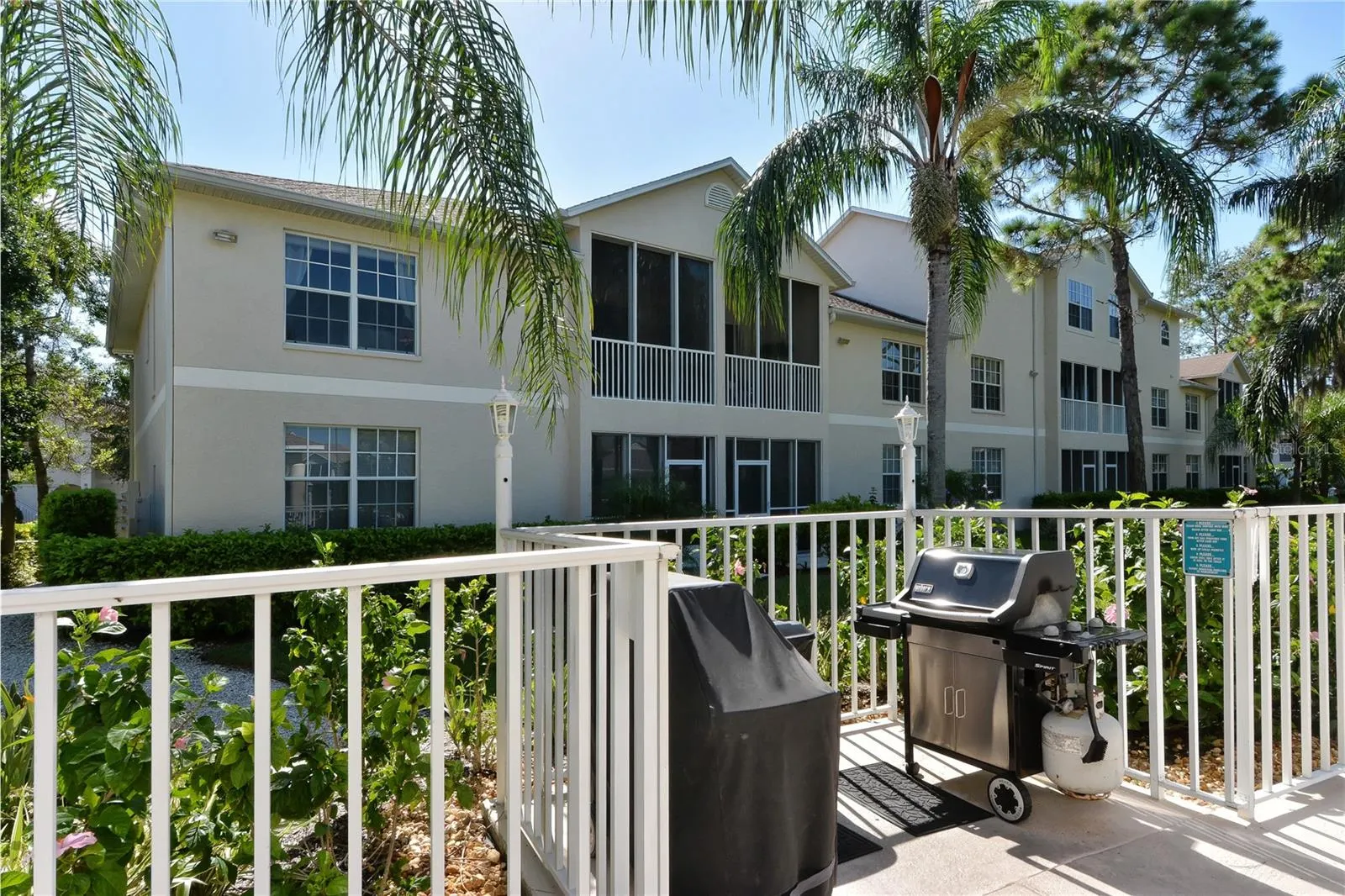 4235 CASTLEBRIDGE LN #1210, #1210